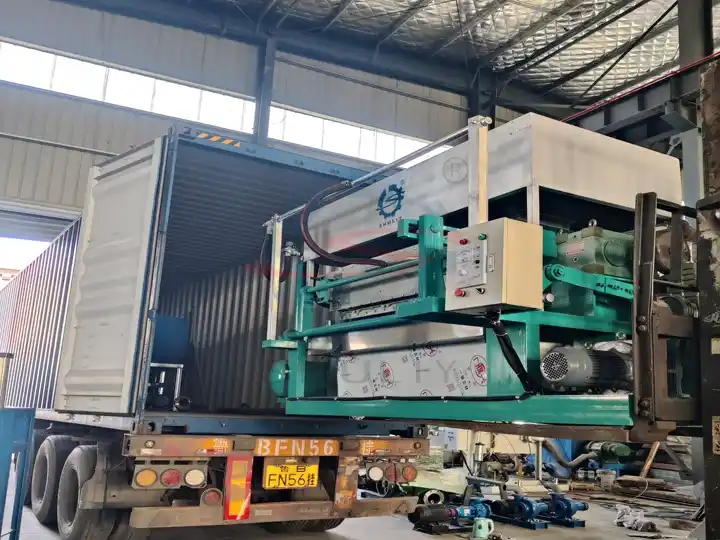 Egg tray machine loading